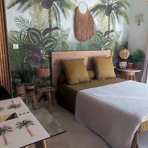 D'hotes Chante Cigale Bed & Breakfast